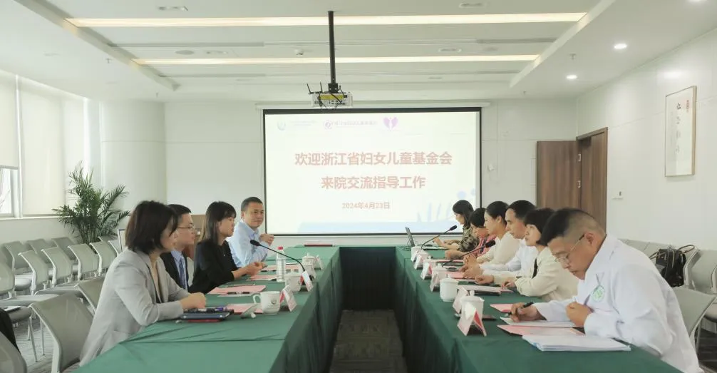 艾迪康撑起“艾”的保护伞，“康乃馨”健康关爱小站落地四川！